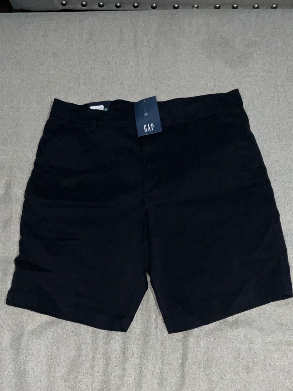 GAP Men's Black Flat-Front Shorts